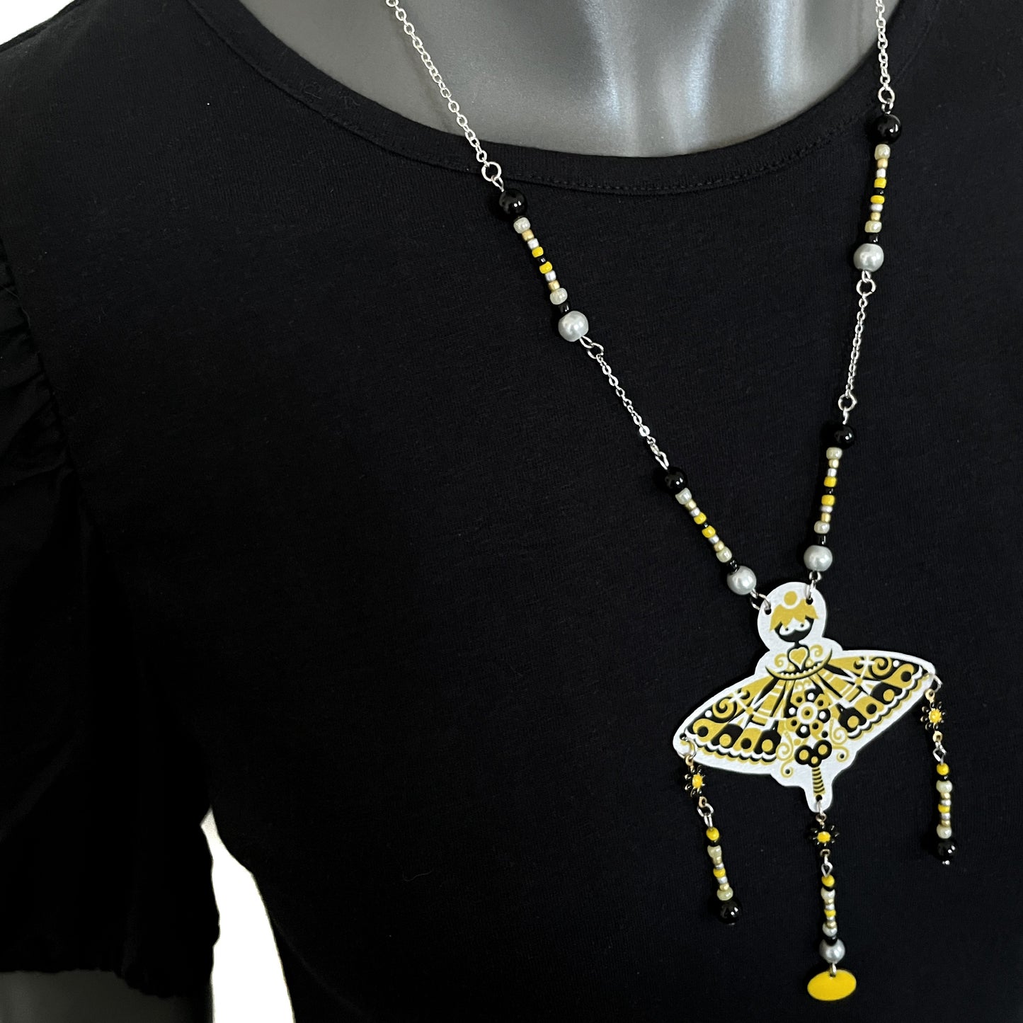 Collier Pyrolia jaune et noir