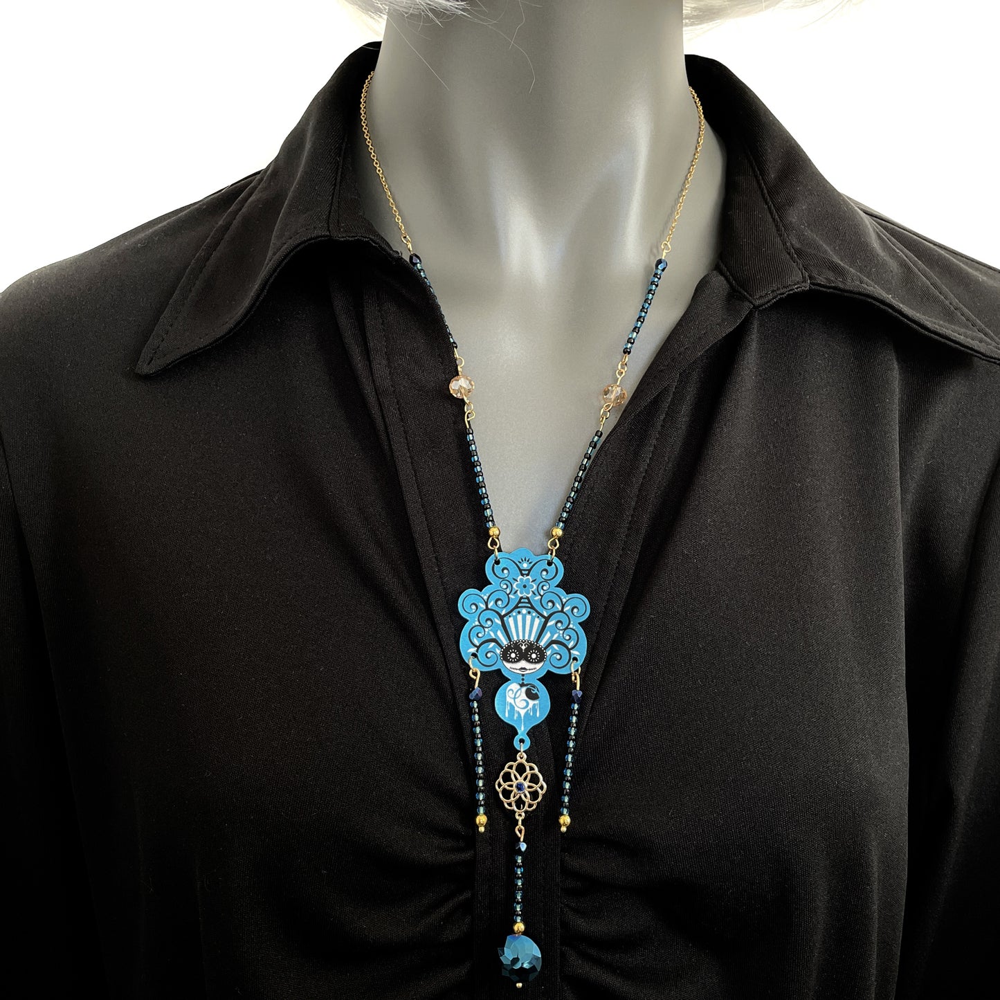 Collier Bettyloue à la perle bleue